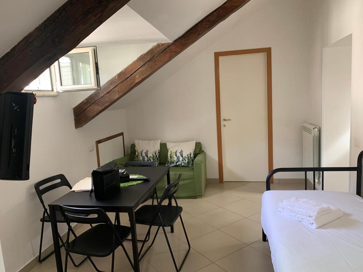Folle Citta B&B Napels Buitenkant foto