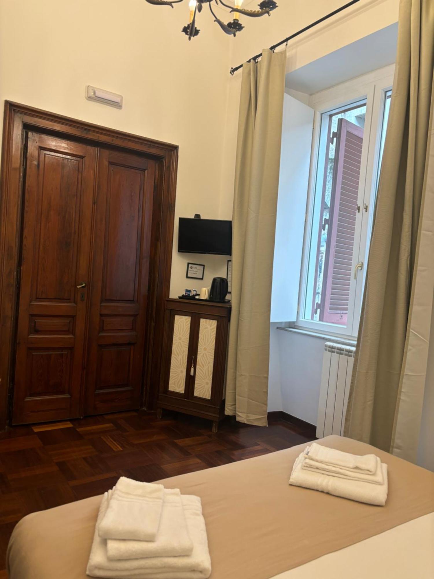 Folle Citta B&B Napels Buitenkant foto